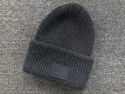 Touca Acne Studios Winter Essential