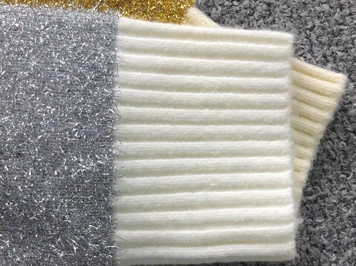 Suéter Gola Alta AMI Paris Listrado Glitter Offwhite