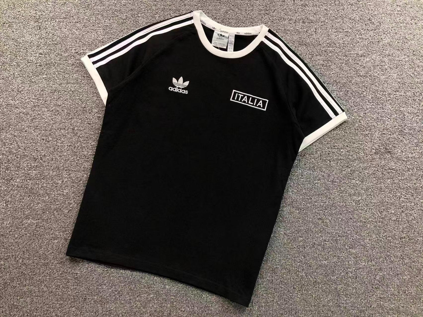 Camiseta adidas Originals Italia 3-Stripes