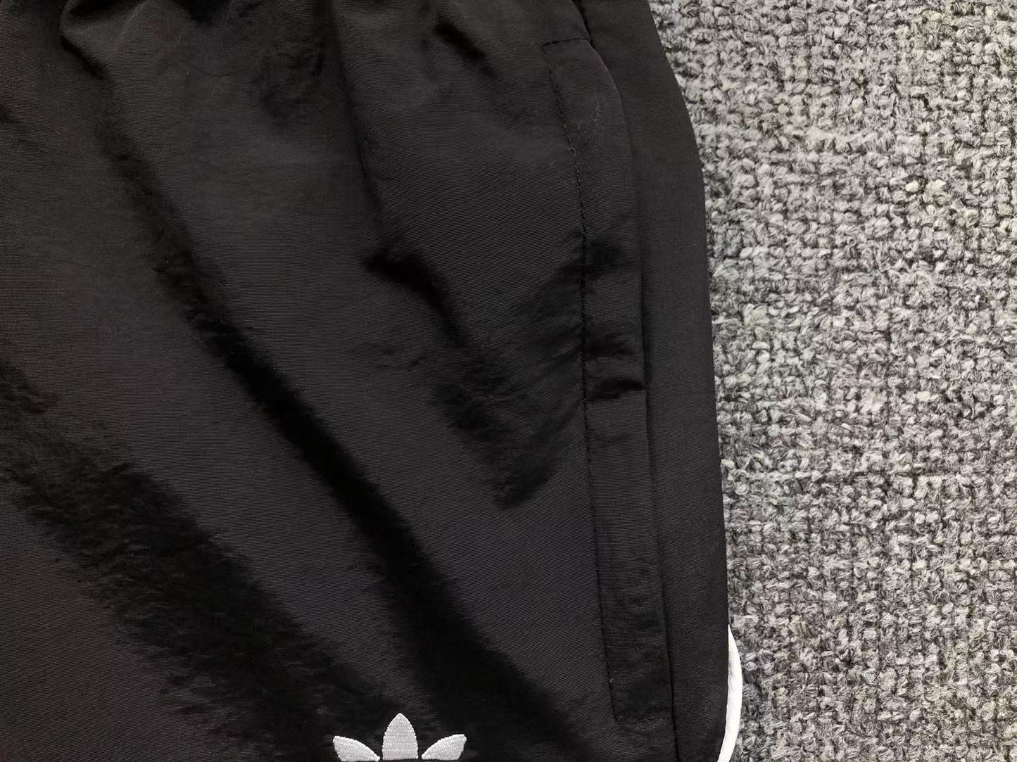 Calça Adidas Y2K Track Flow