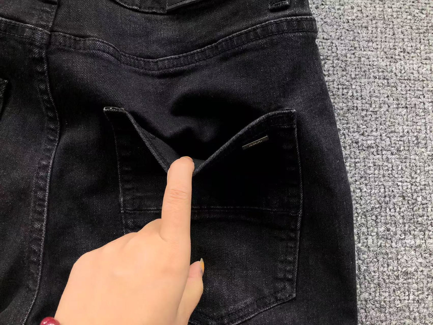 Calça AMIRI Stealth 22 Black Denim