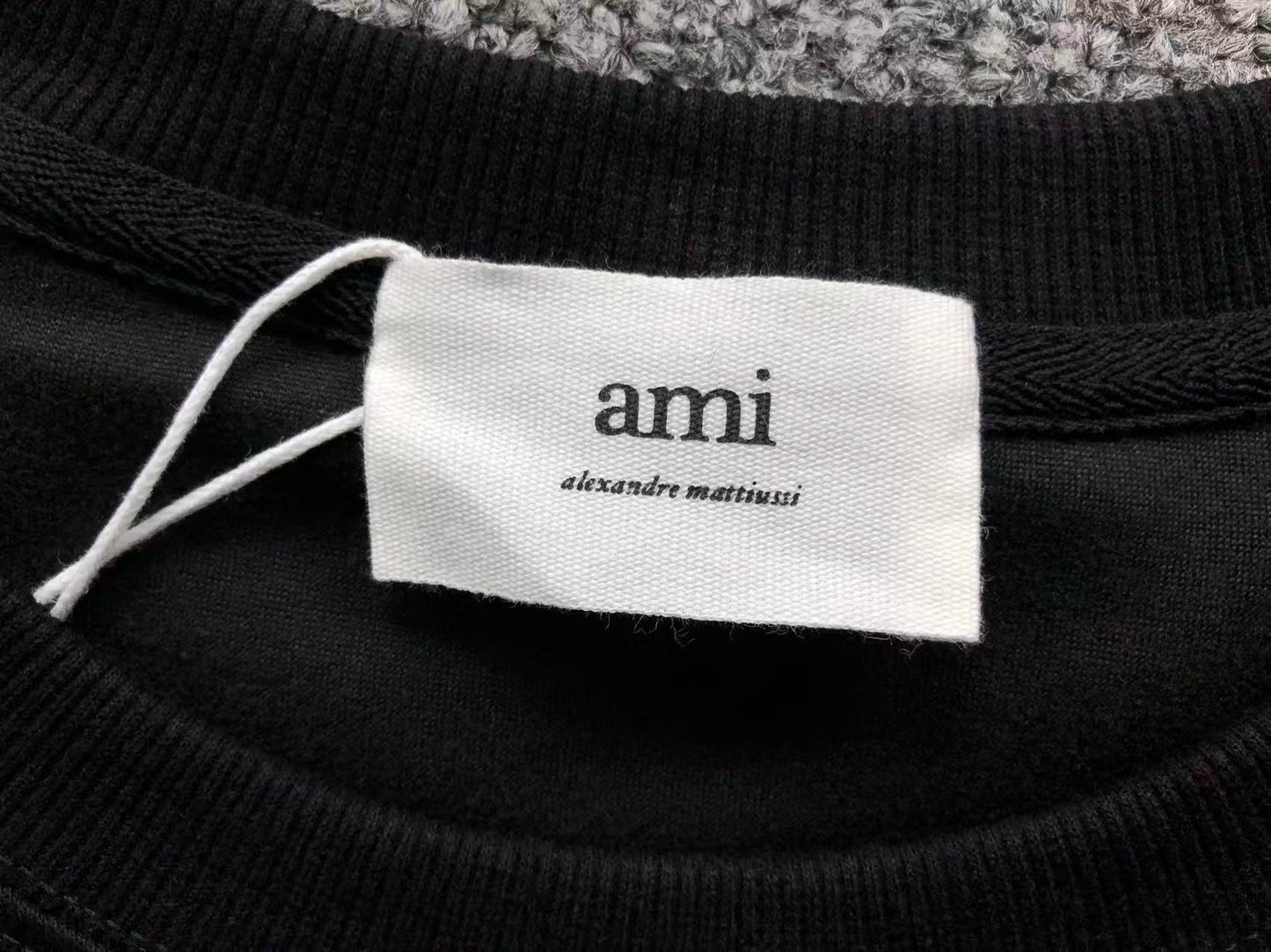 Moletom AMI Paris Ami de Cœur Script Logo Crewneck