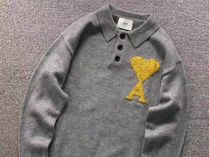 Suéter Polo AMI Paris Coração Dourado