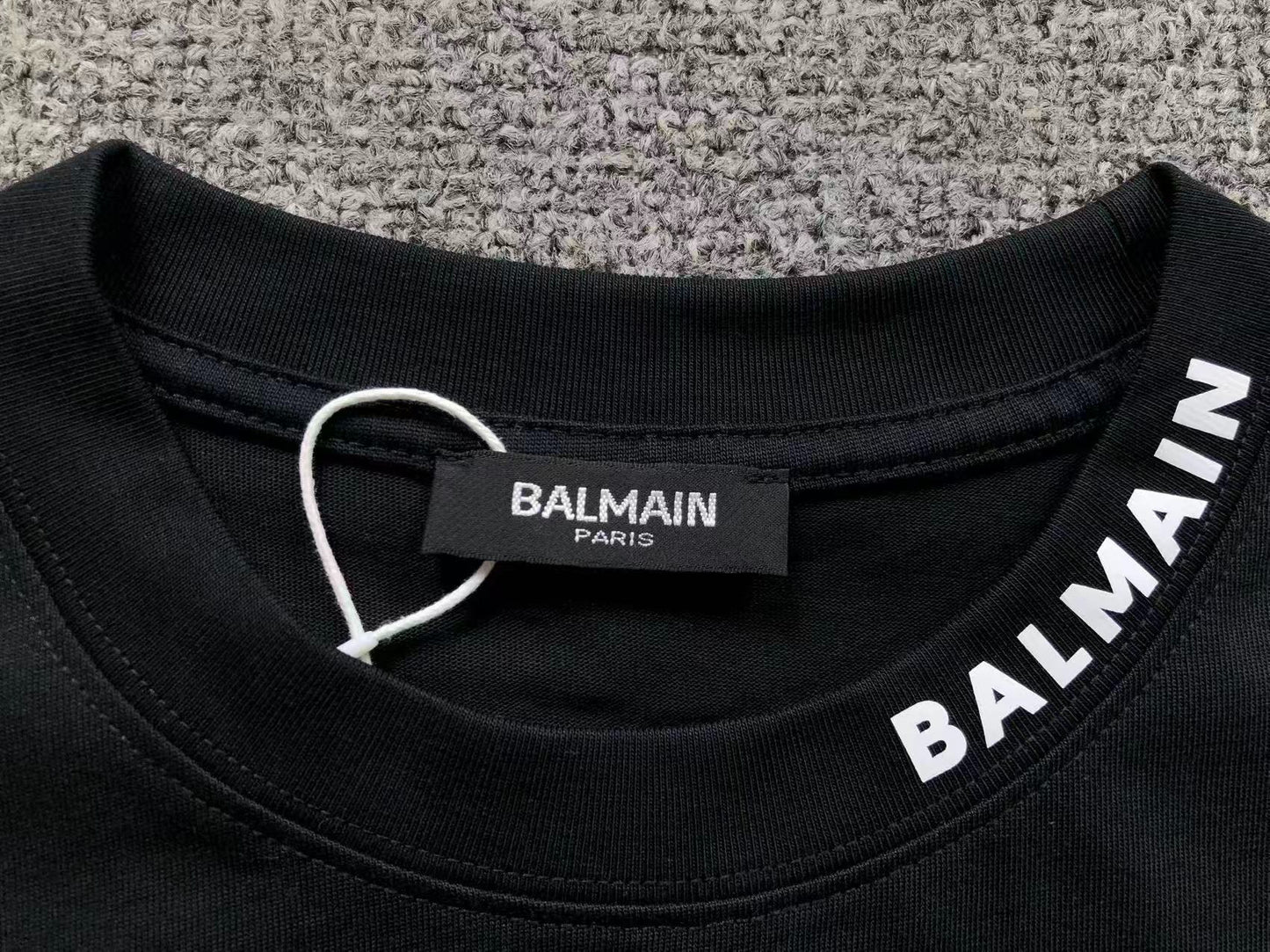 Camiseta Balmain Paris Logo Premium