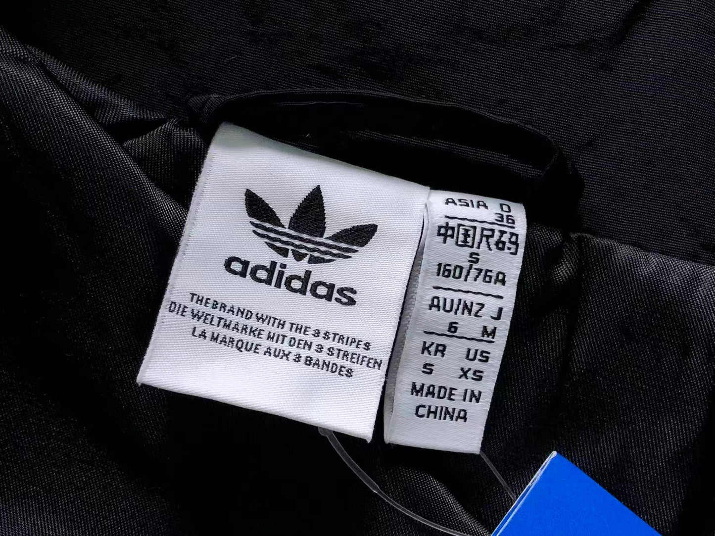 Jaqueta Adidas Phantom Graphic Windbreaker