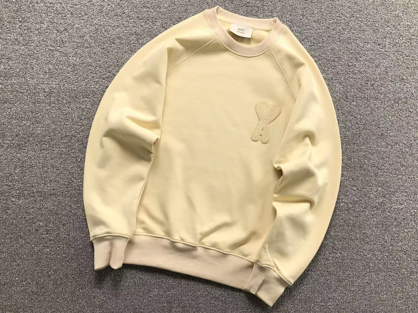 Moletom AMI Paris Ami de Cœur Crewneck