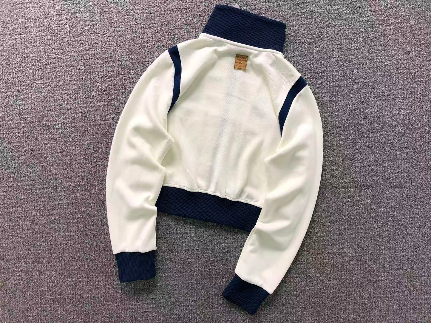 Conjunto Adidas European Sportswear