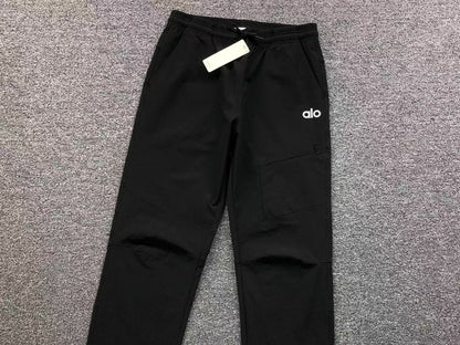 Calça elástica ALO moletom cargo