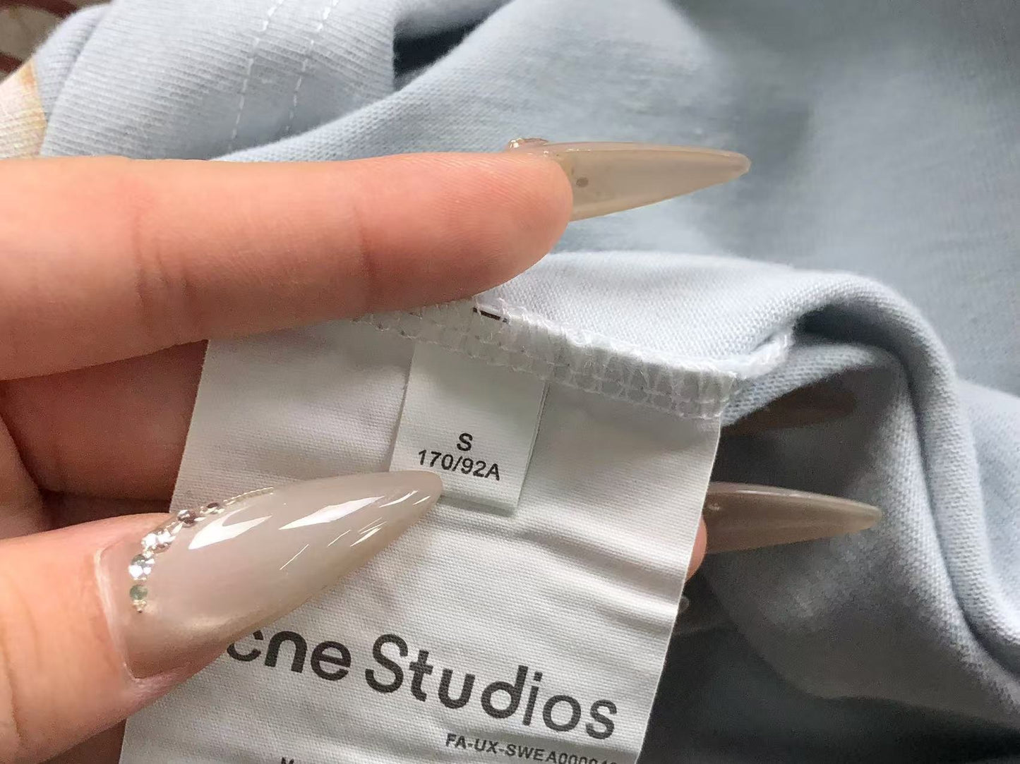 Camiseta Acne Studios Antique 1996 Label Tee