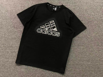 Camiseta Adidas Performance Oversized Logo