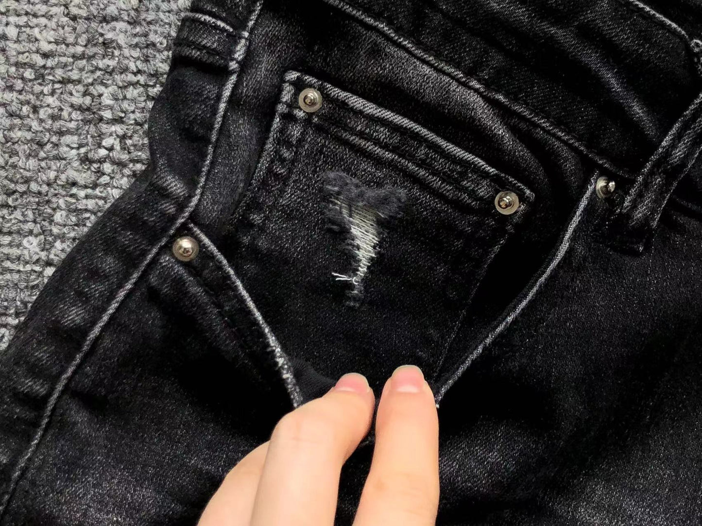 Calça Jeans AMIRI Distressed Black
