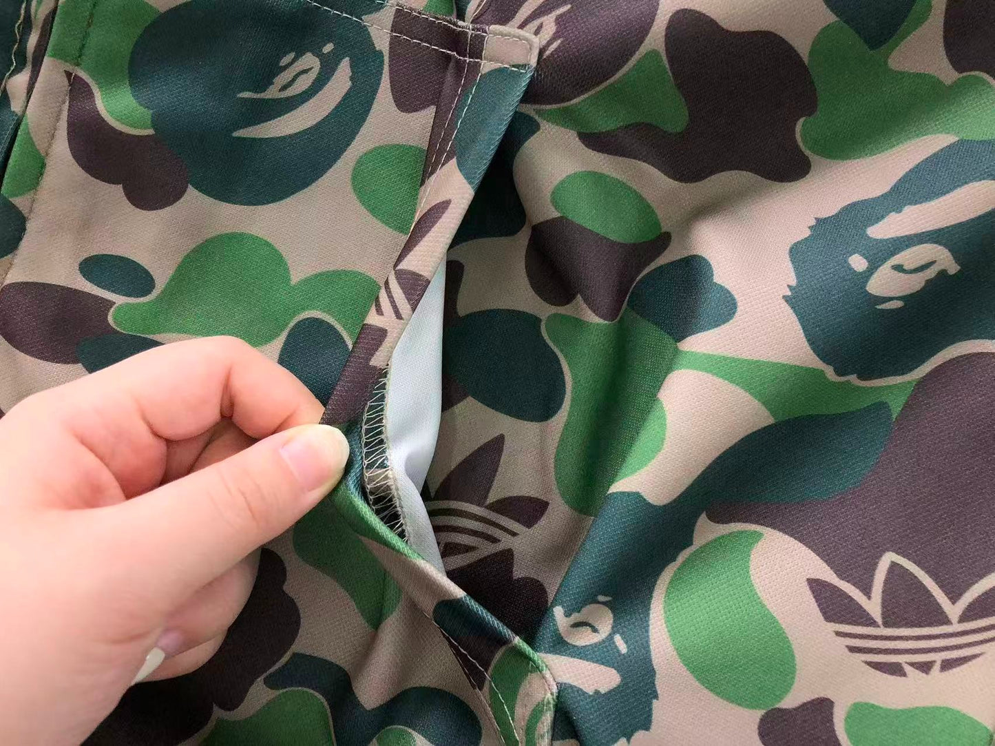 Moletom Adidas x BAPE Shark Camo Zip Hoodie