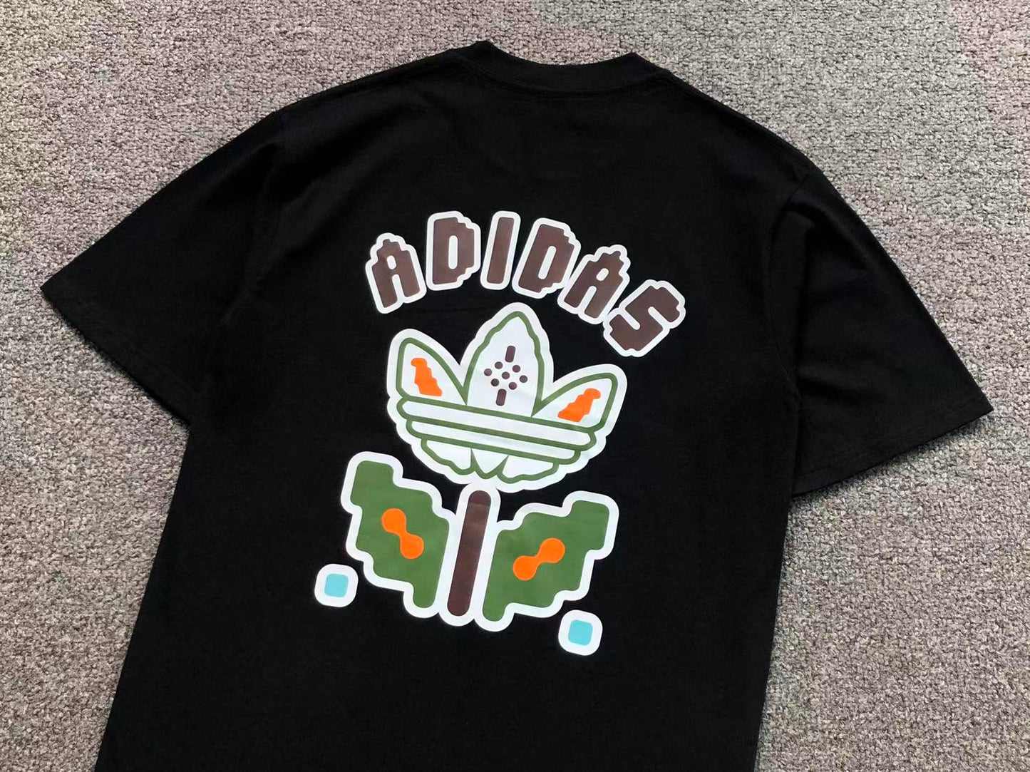 Camiseta Adidas Originals Back Graphic