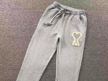 Calça Jogger AMI Paris Big Logo Heart Moletom