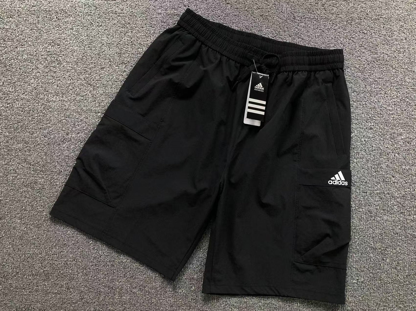 Short adidas Trek Cargo