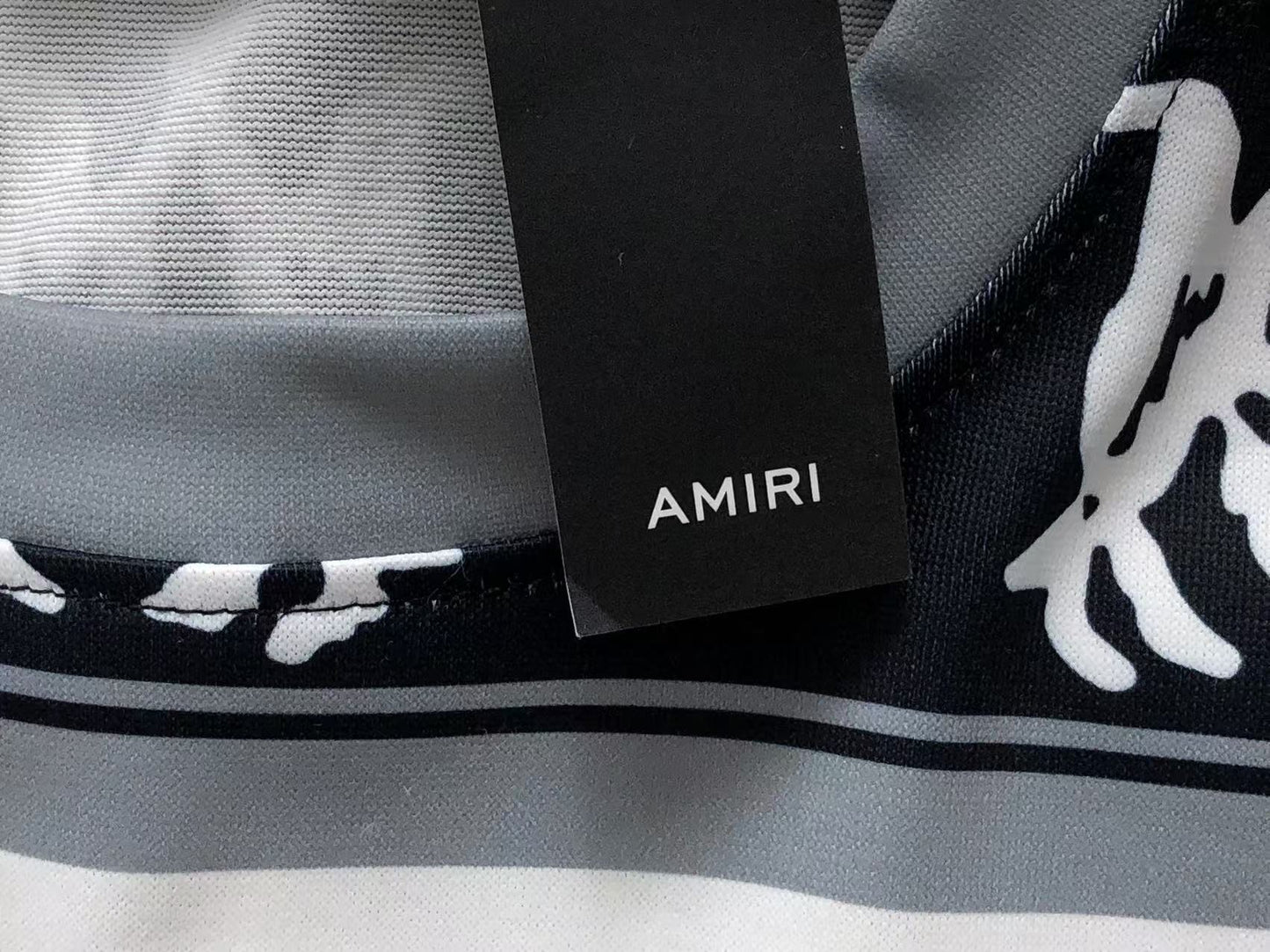 Camiseta AMIRI Monogram Stripe Pattern