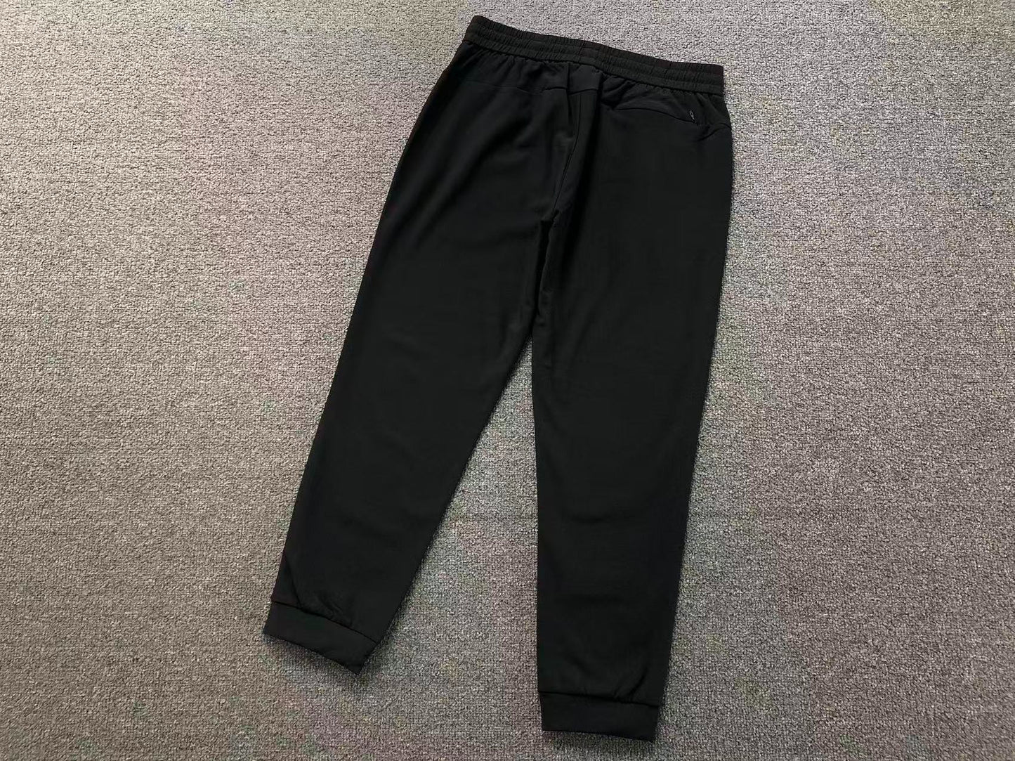 Calça Adidas Essential Slim Pants