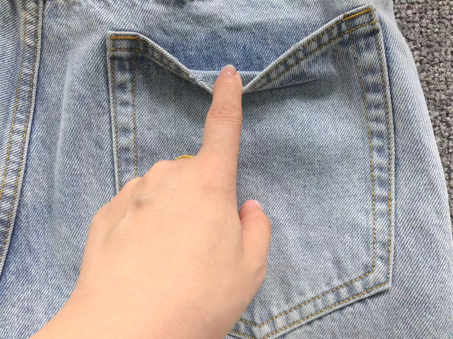 Calça Acne Studios Grunge Cut Jeans