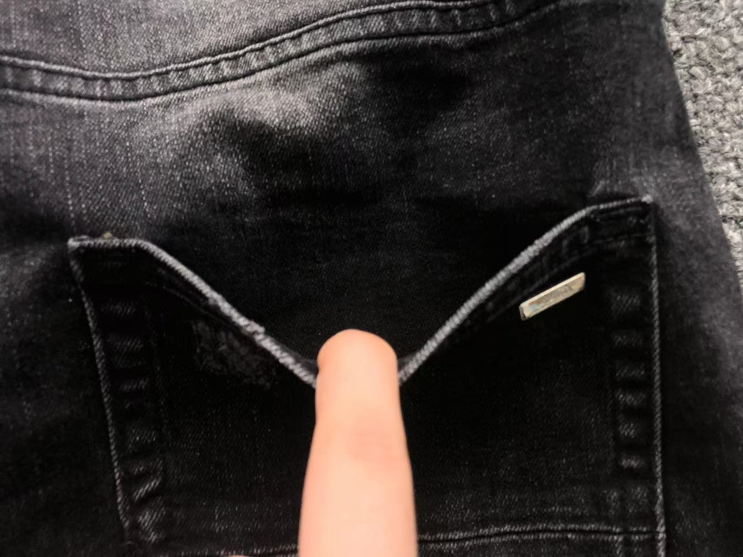 Calça AMIRI Black Paint Wash Denim