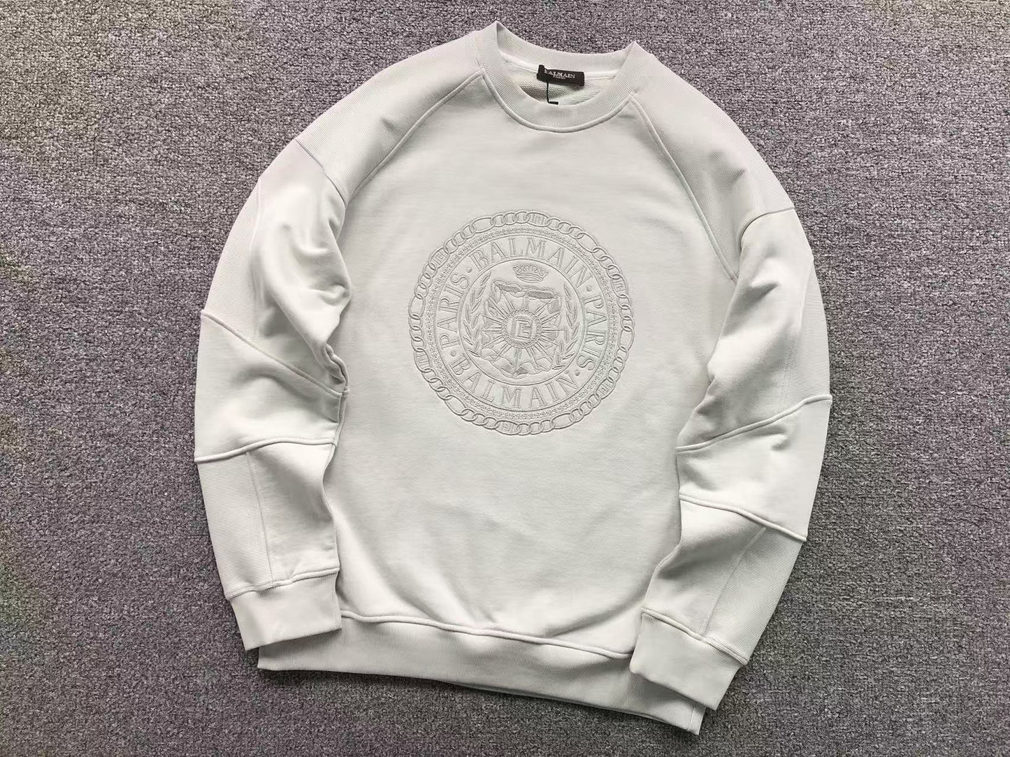 Conjunto Balmain Paris Medallion Sweat Set