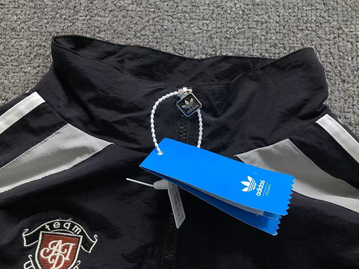 Jaqueta Adidas Y2K Motorsport