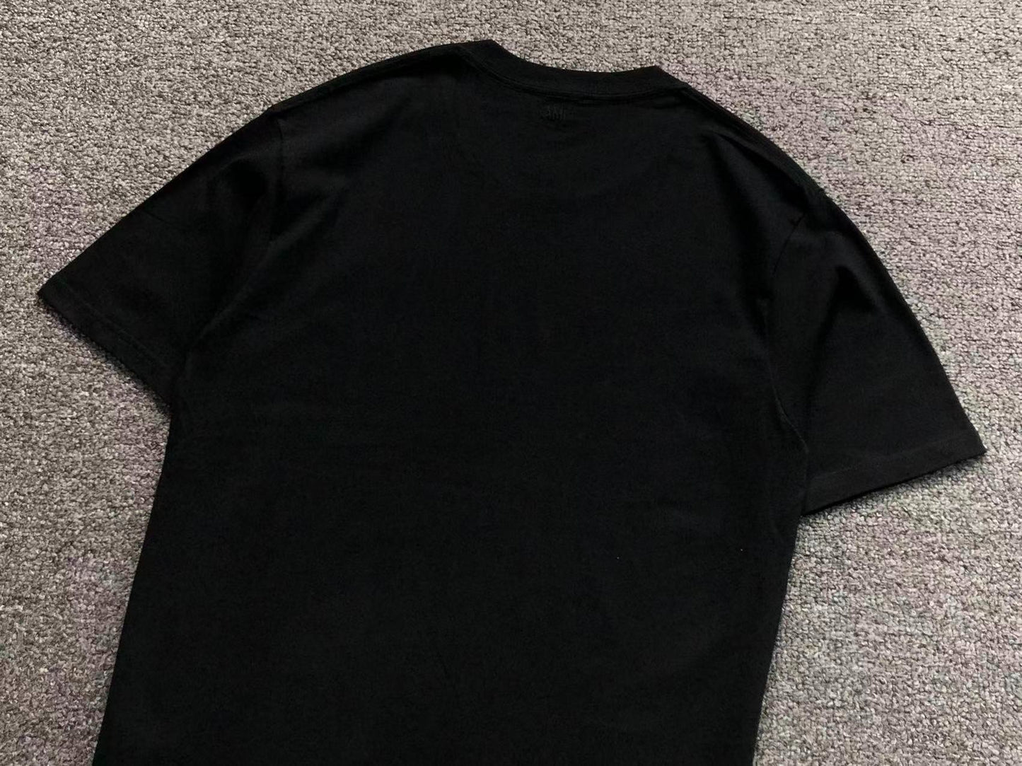 Camiseta AMI Paris Logo Coração Mini Bordado