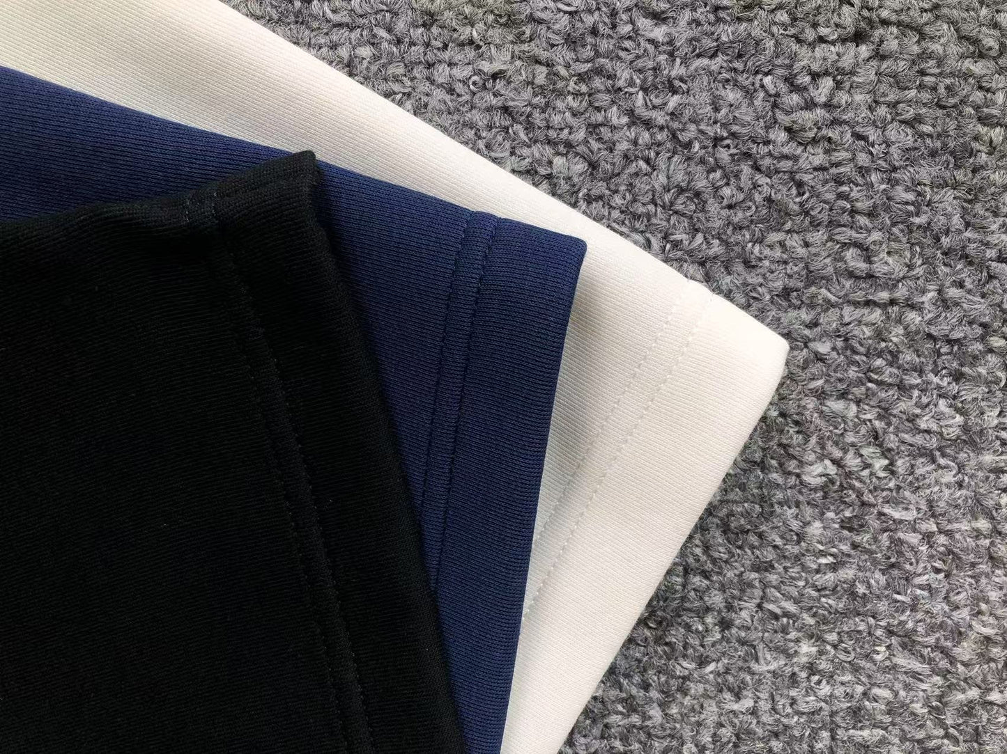 Short AMI Paris Pocket Heart Logo