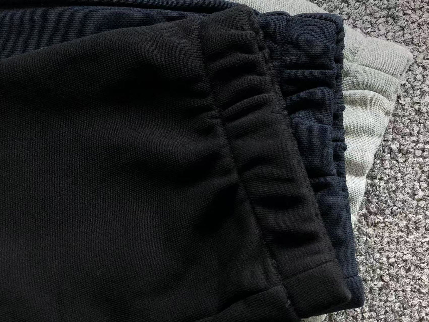 Calça elástica ALO moletom