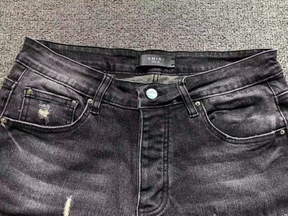 Bermuda Jeans AMIRI Black Distressed Red Logo