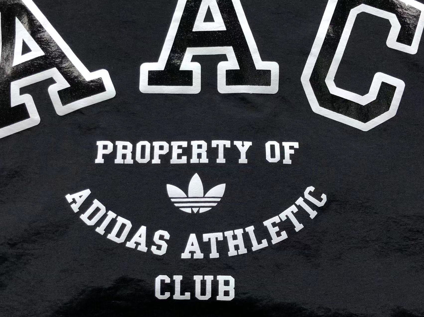 Jaqueta Adidas Athletic Club Archive Windbreaker