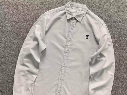 Camisa AMI Paris Logo Coração Bordado