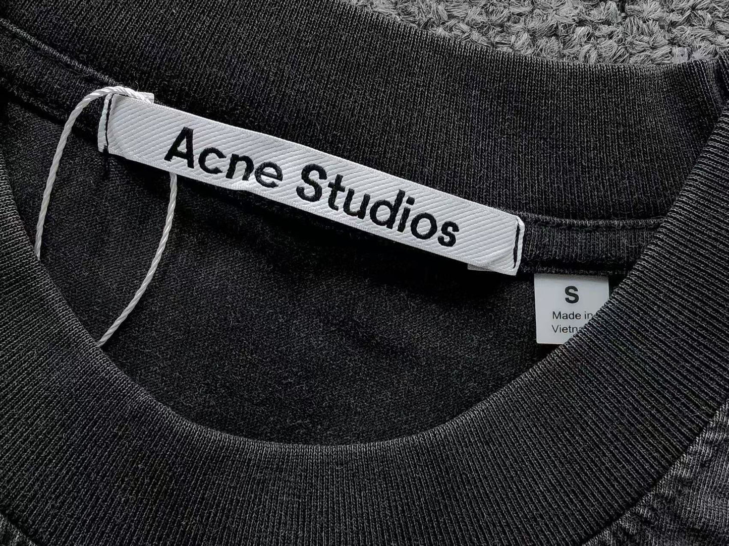 Camiseta Acne Studios Silent Logo Tee