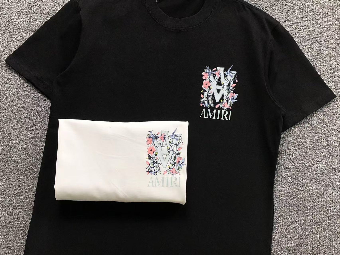 Camiseta AMIRI Floral Logo