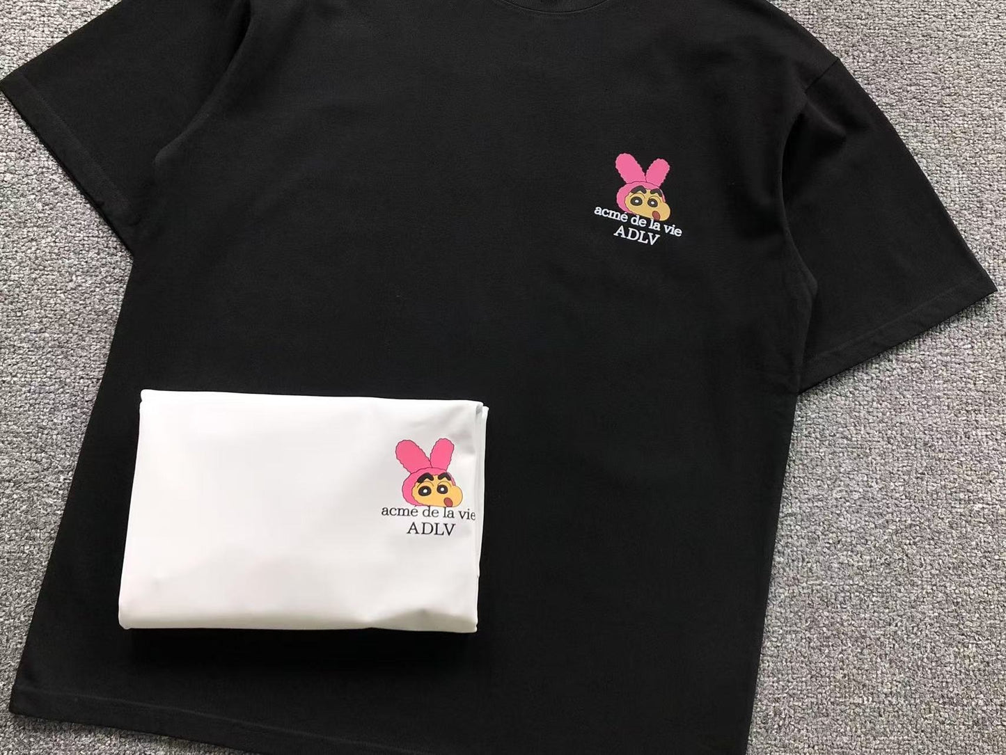 Camiseta ADLV Pink Bunny Cartoon Tee