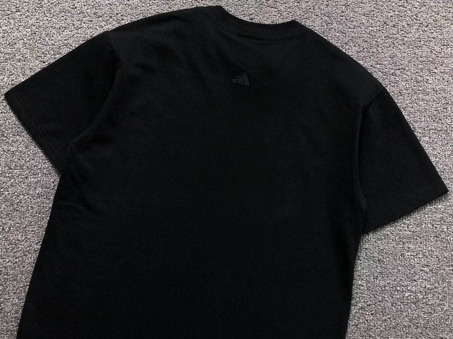 Camiseta adidas Basketball Logo