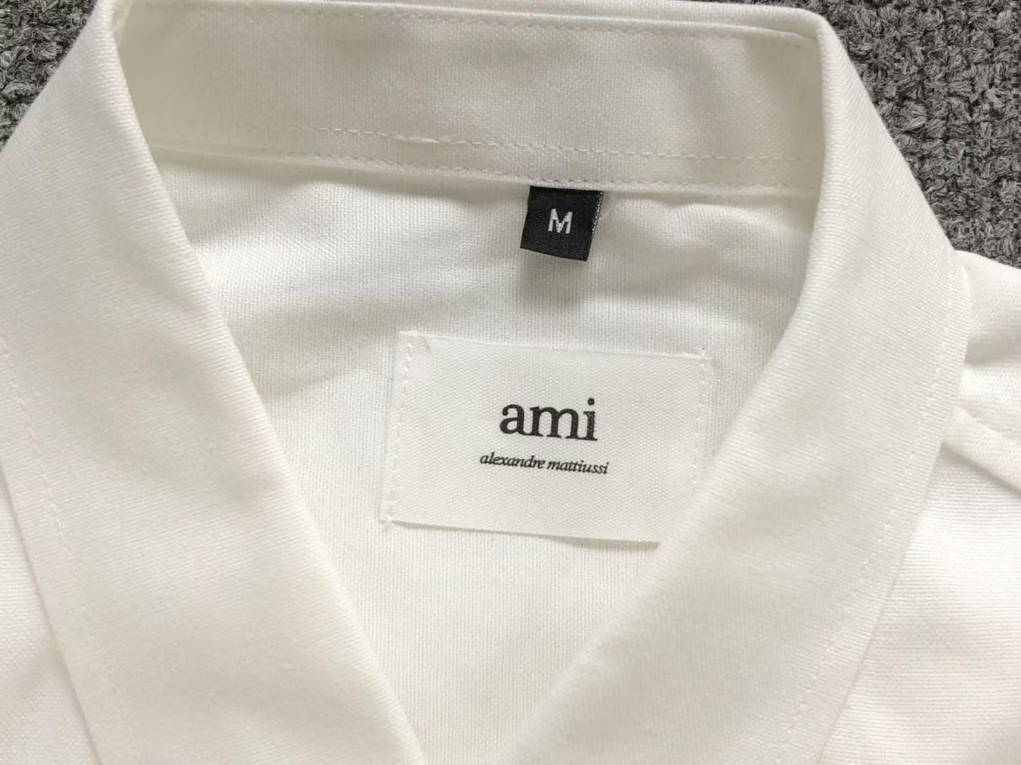 Camisa AMI Paris Signature Heart Oxford Minimal