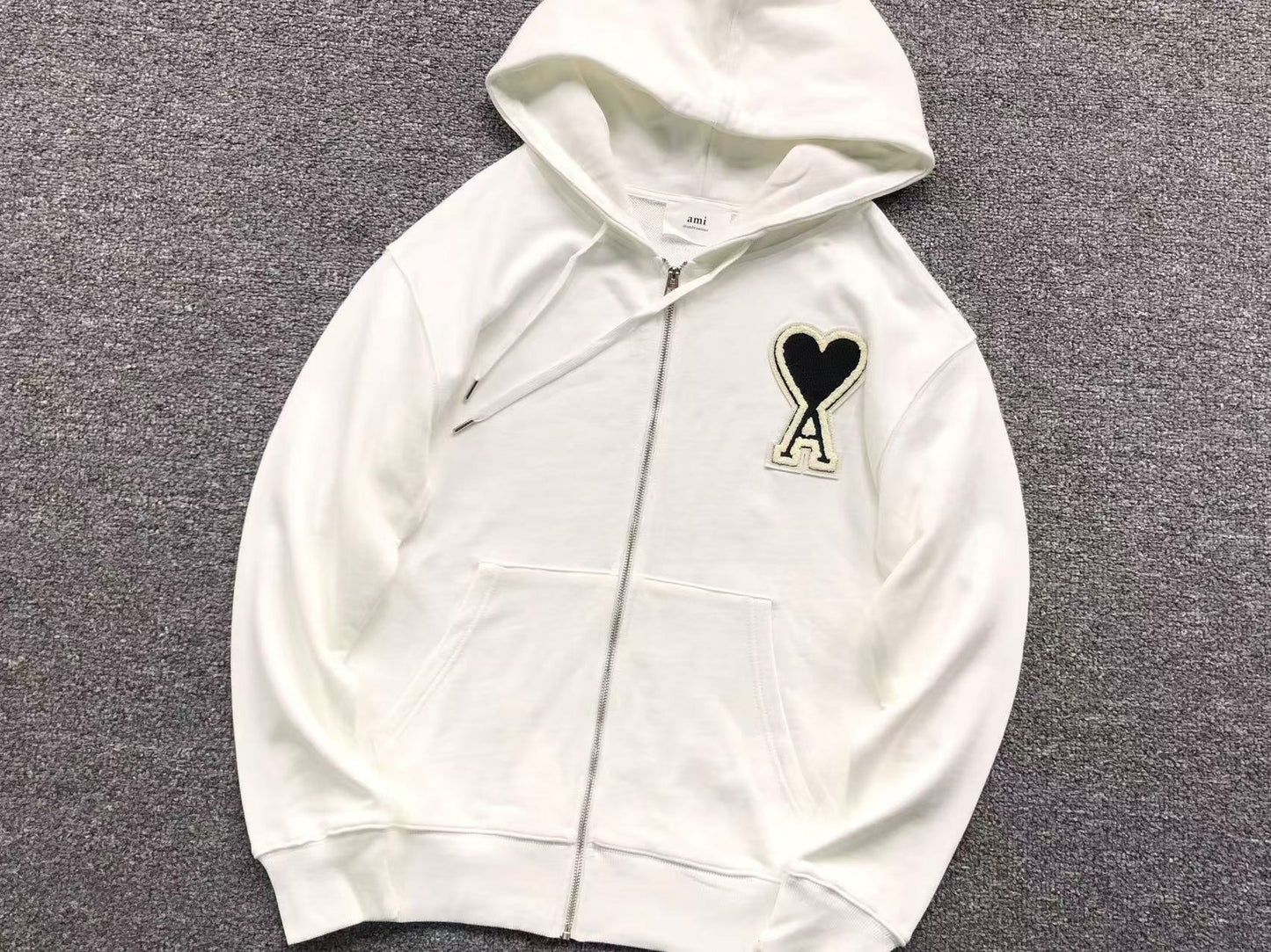 Moletom AMI Paris Ami de Cœur Hoodie Big Heart