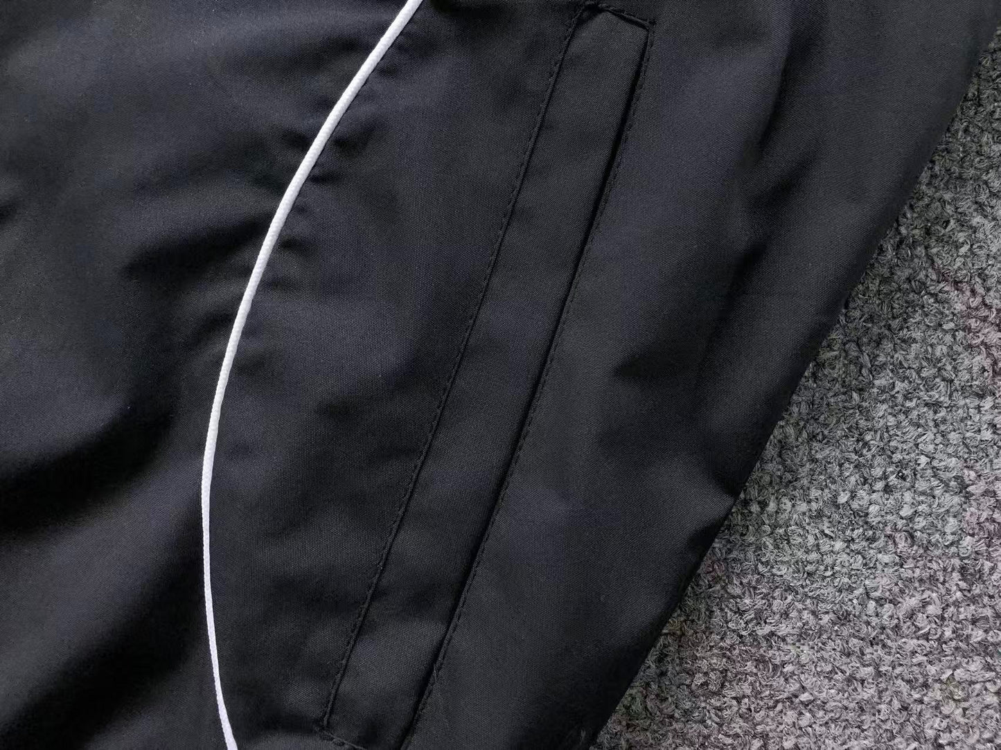 Jaqueta Adidas Oversized Archive Windbreaker