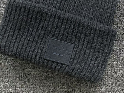 Touca Acne Studios Winter Essential