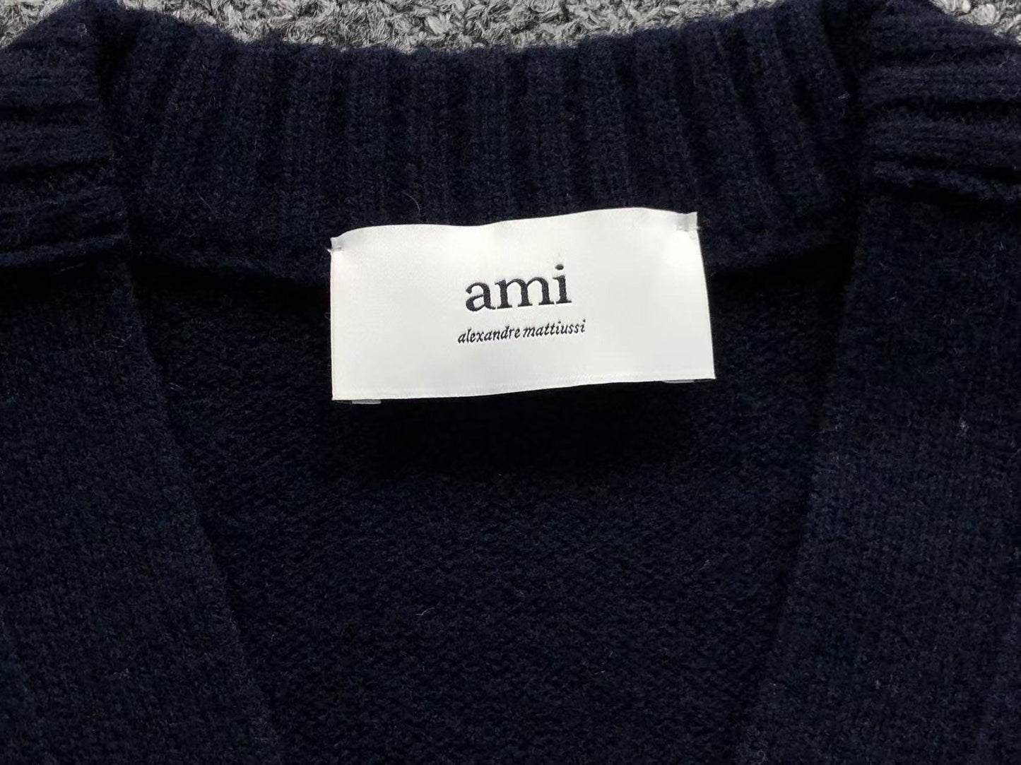 Suéter Cardigan AMI Paris Essential Feminino