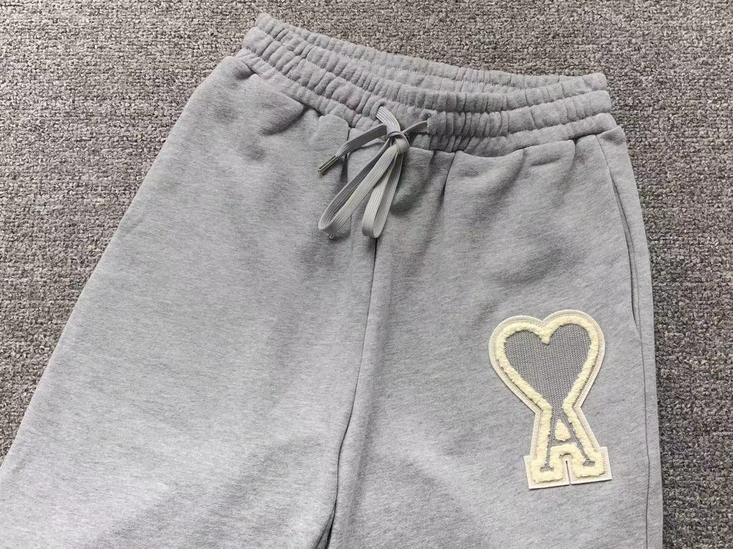 Short AMI Paris Big Heart Logo