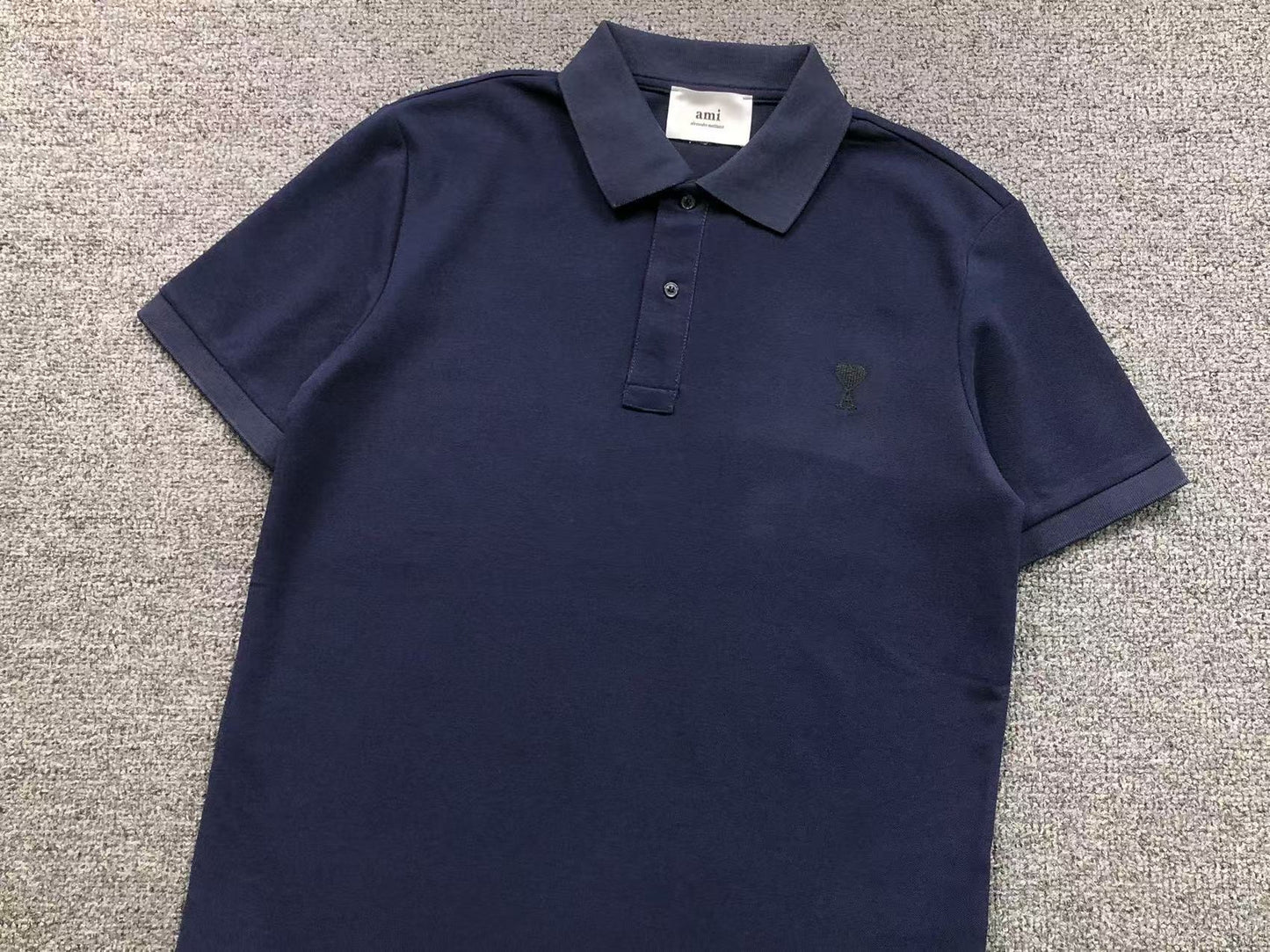 Camiseta Polo AMI Paris Piquet Logo Coração
