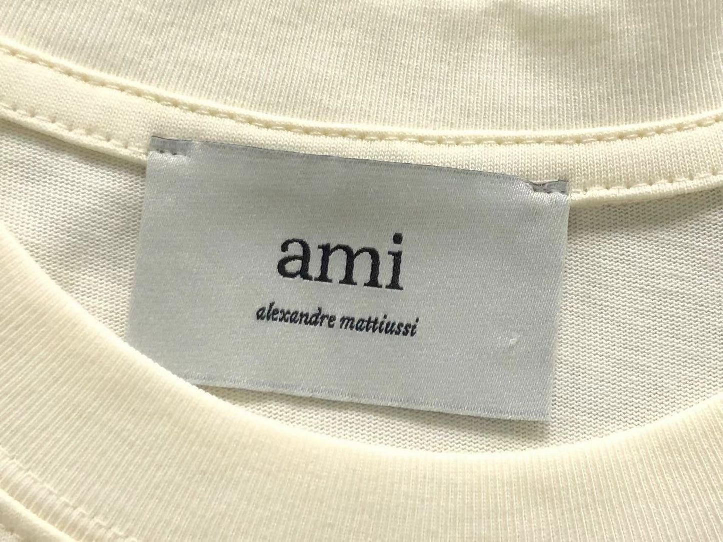 Camiseta AMI Paris Big Logo Oversized Cream