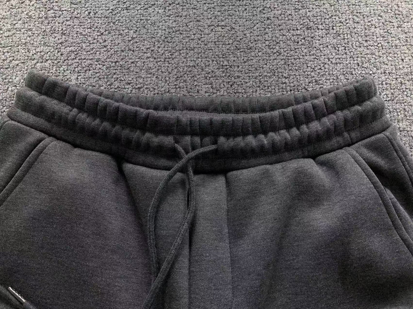 Calça elástica ALO moletom reta