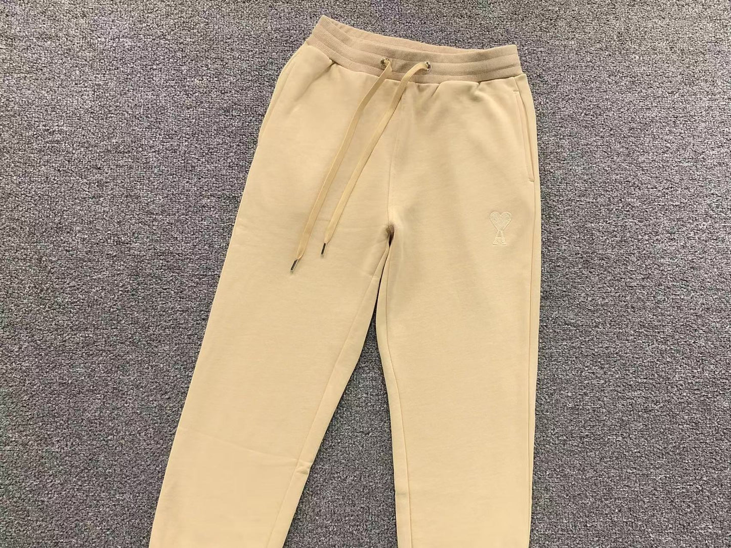 Calça Jogger AMI Paris Essential Moletom