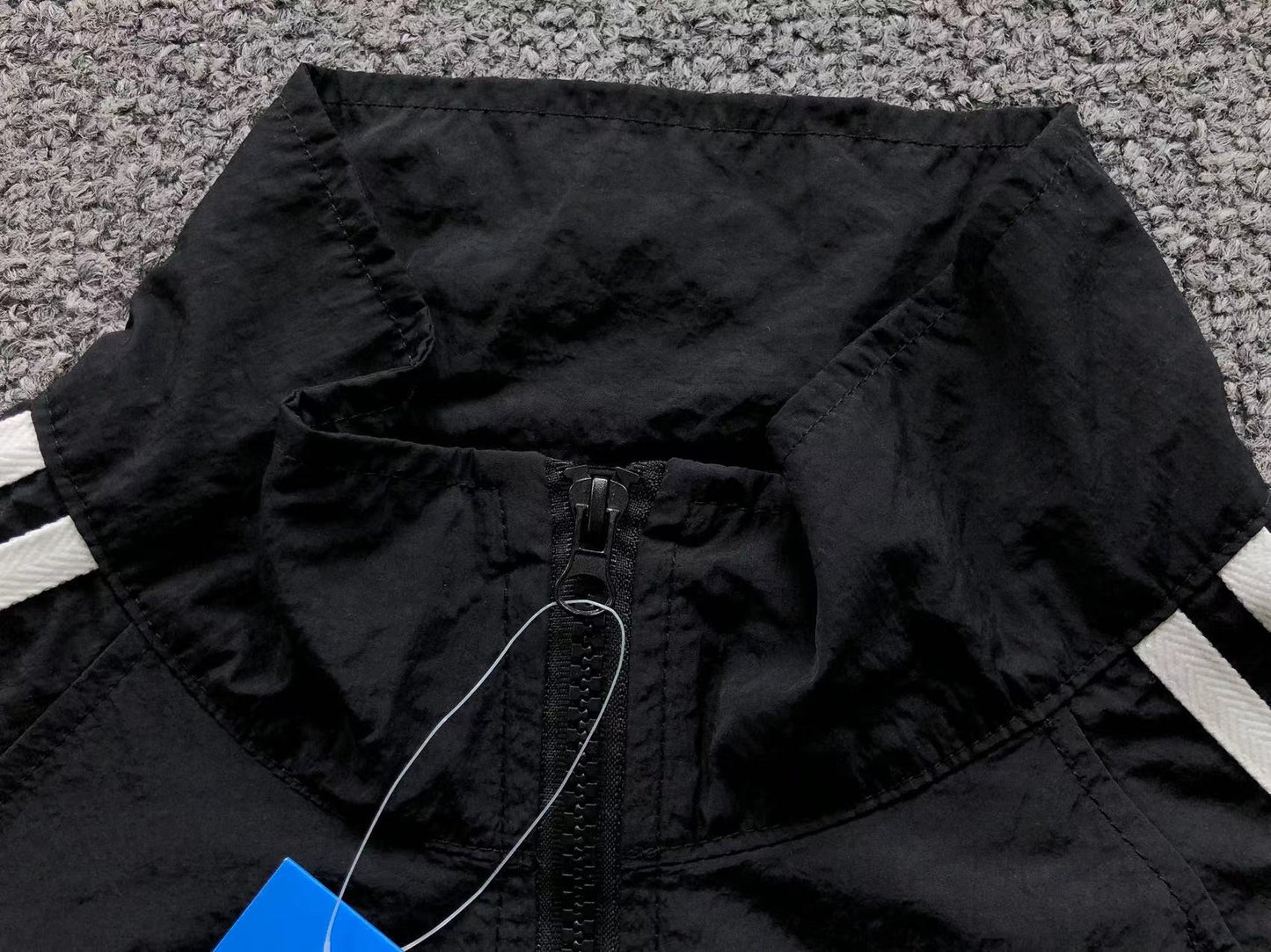 Jaqueta adidas Breeze Nylon Jacket