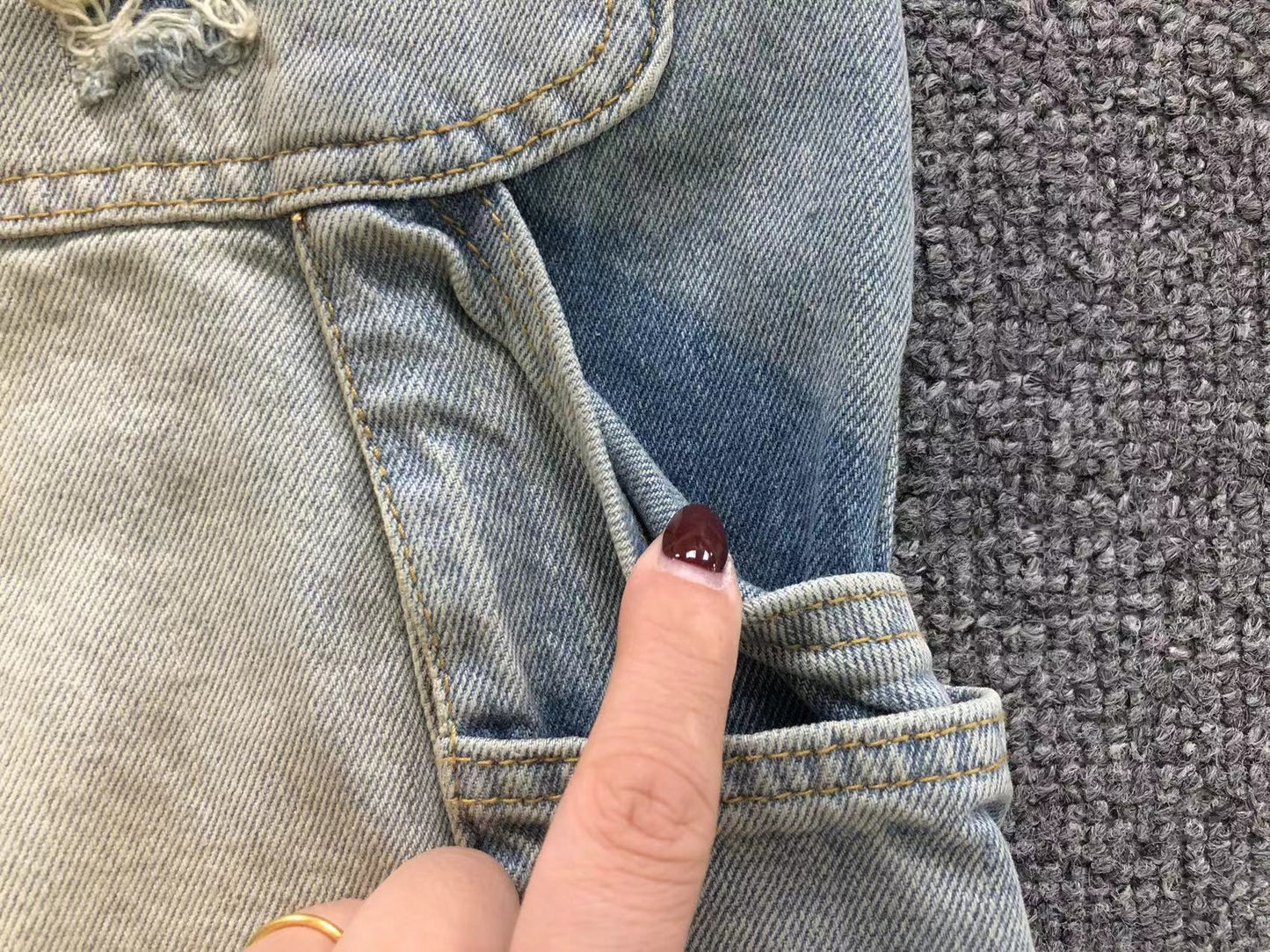 Calça AMIRI Dirty Wash Carpenter Jeans