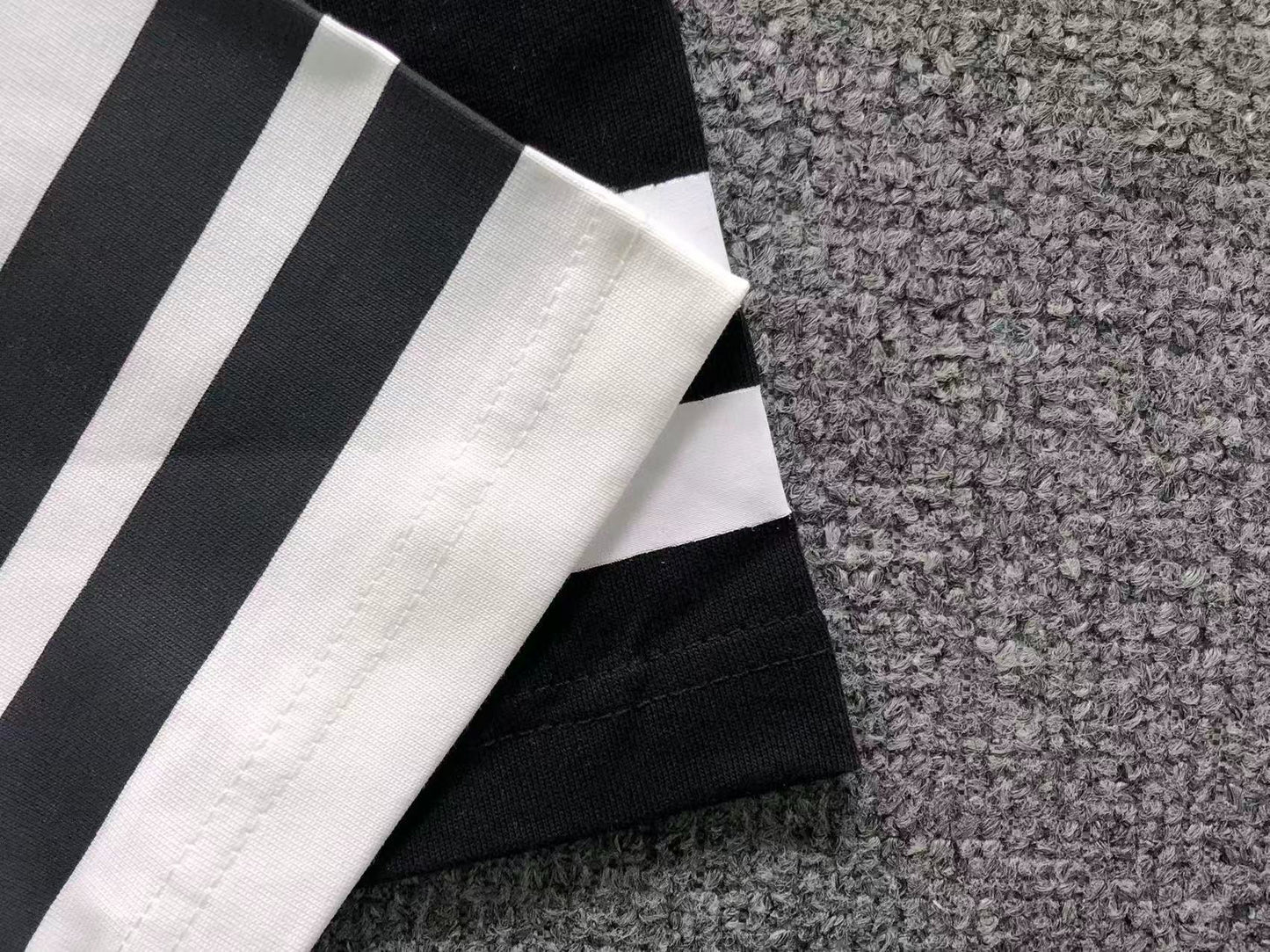 Camiseta AMIRI Varsity Back Logo