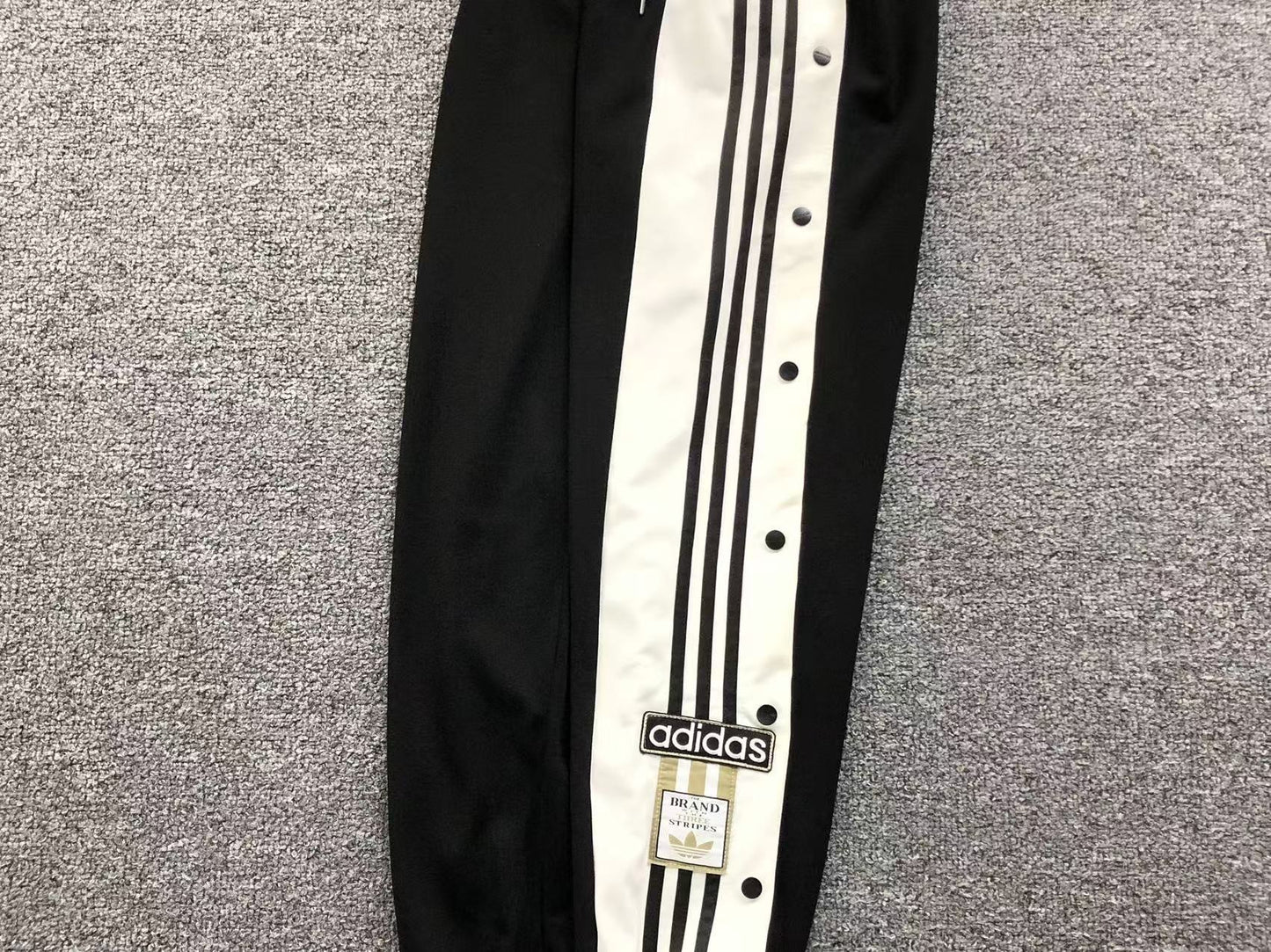 Calça Adidas Snap Track Pants
