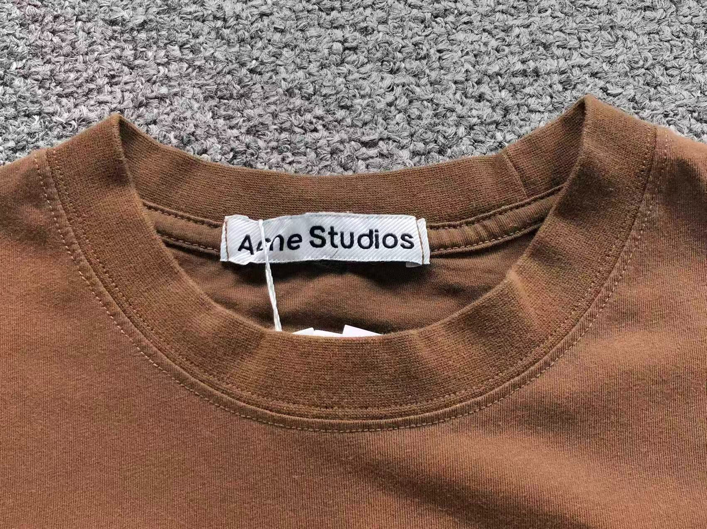 Camiseta Acne Studios One Gym Vintage